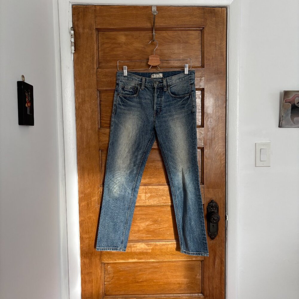 Free People Straight Leg 100% Cotton Vintage Blue Wash Button-Fly Jeans - 25
